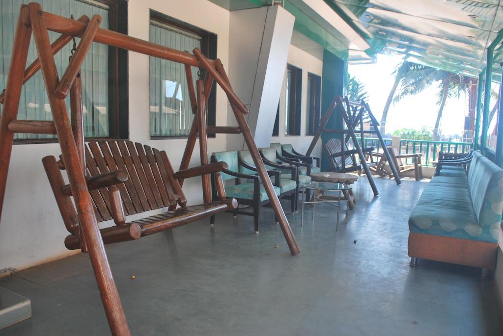 Hotel Sagar Kinara Mālvan Esterno foto